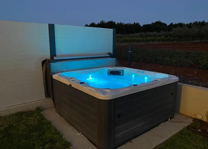 Beautiful Modern ヴィラ ポレッチ