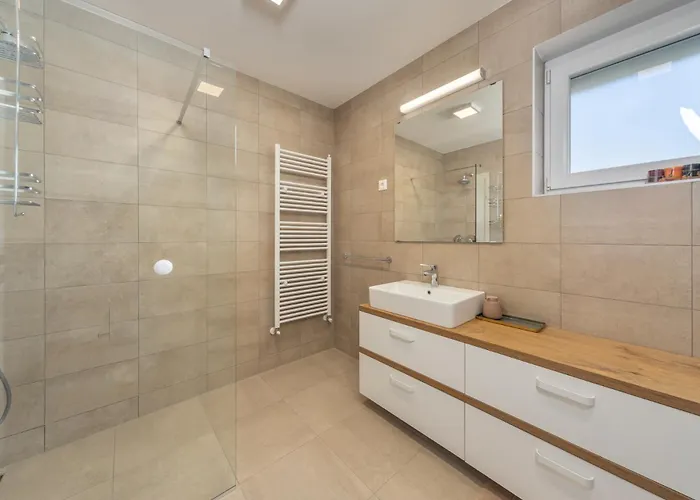 ヴィラ Beautiful Modern ポレッチ